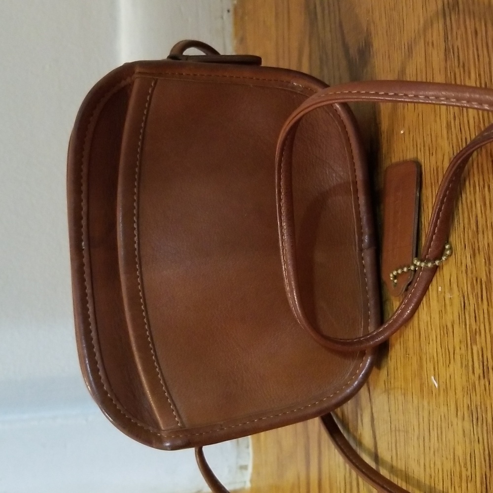 Coach Vintage Hadley Zip Crossbody Bag